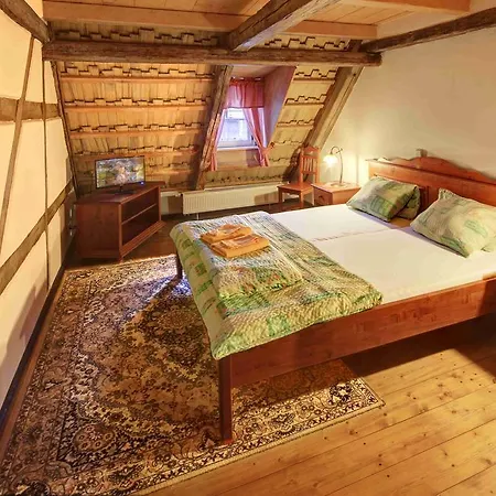Hradní Bašta Bečov nad Teplou