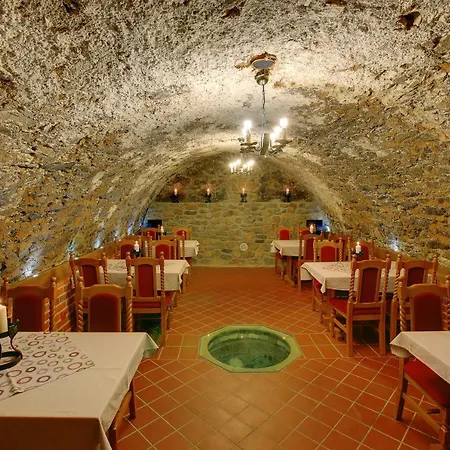 Hradní Bašta Hotel