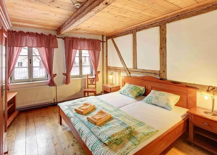 Hotel Hradni Basta Becov nad Teplou